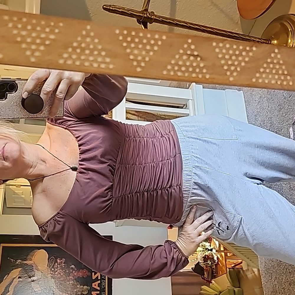 STUNNING LOVE WISH SMOCK SEMI CROP TOP